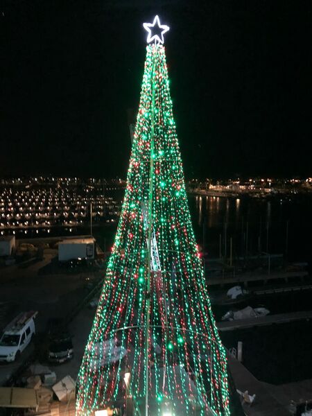 Marina green red