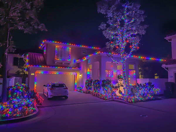 Multicolor snowman